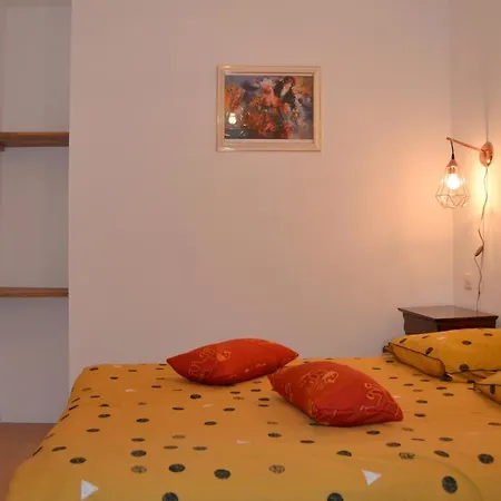 Апартаменты L'enfant De Boheme D'albi - Centre Unesco - 200m Cathedrale - Parking - Animaux Acceptes *